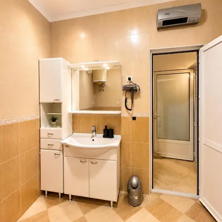 Garden Oasis With Private Garden - Walk To Gallery And Old Town Zadar